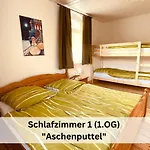 Hébergement de vacances Grimme - 350m2, 18 Betten - Mit Indoorspielplatz, Pool, Grosser Terrasse, Grill, Sauna, Kicker, Dart, Uvm - Ideal Fuer Familien *